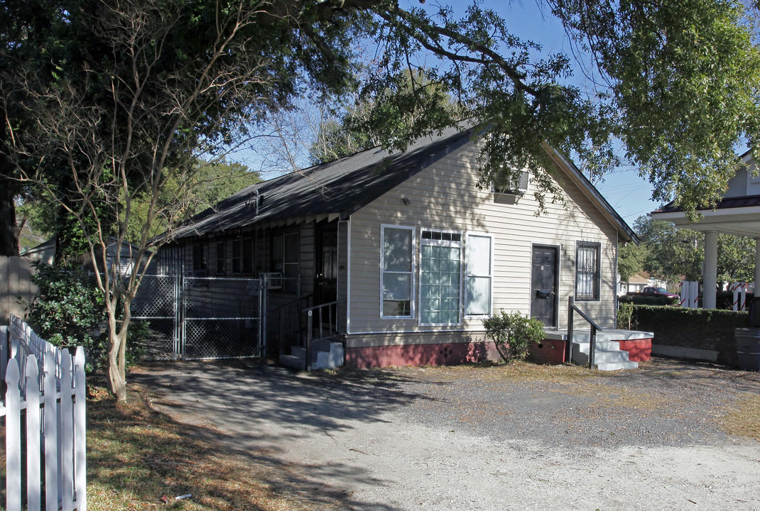 3410 Rivers Ave in Charleston, SC - Building Photo