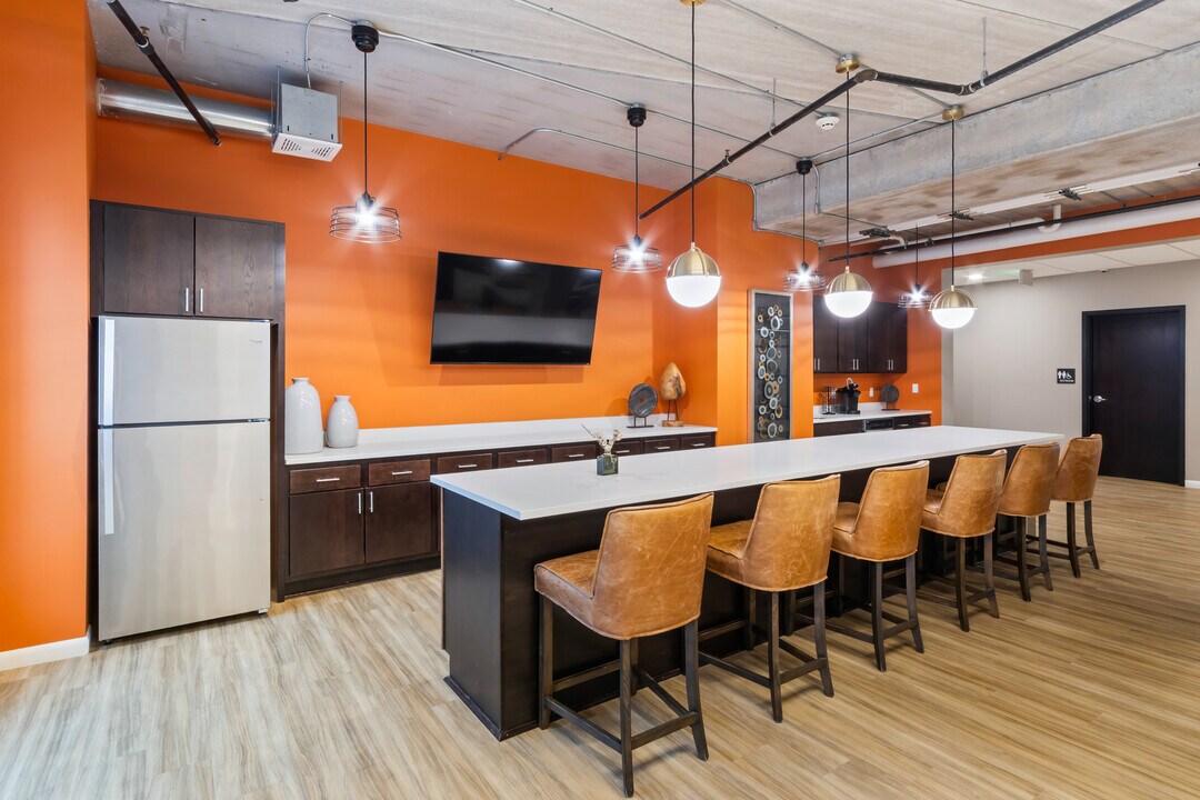 8041 W Bluemound Rd in Milwaukee, WI - Building Photo