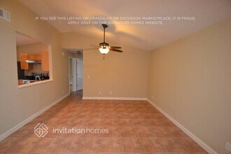 1916 Dockside Dr in Valrico, FL - Building Photo - Building Photo