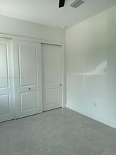 2807 Leeland Heights Blvd in Lehigh Acres, FL - Building Photo - Building Photo