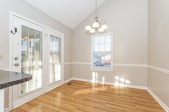 3300 Milbridge Dr in Nashville, TN - Building Photo - Building Photo