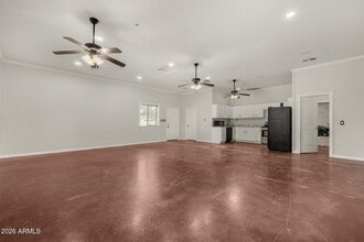 2266 E Willis Rd in Gilbert, AZ - Building Photo - Building Photo