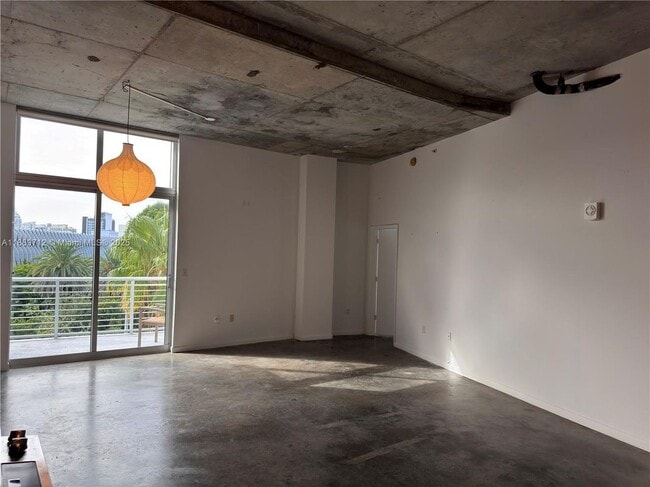 2001 Meridian Ave in Miami Beach, FL - Building Photo - Building Photo