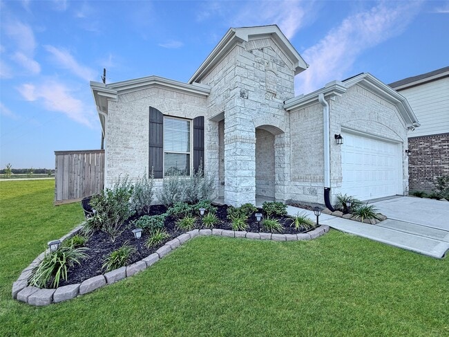 property at 17207 Thorwell Ln