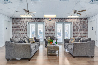 Cypress Commons in Wildwood, FL - Building Photo - Interior Photo