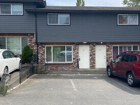 1601 N. LaVenture Rd in Mount Vernon, WA - Building Photo
