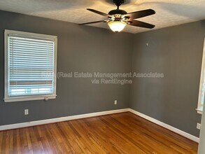 1133 E College St in Griffin, GA - Building Photo - Building Photo