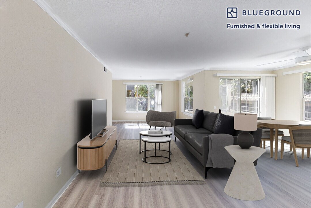 1300 The Alameda in San Jose, CA - Building Photo