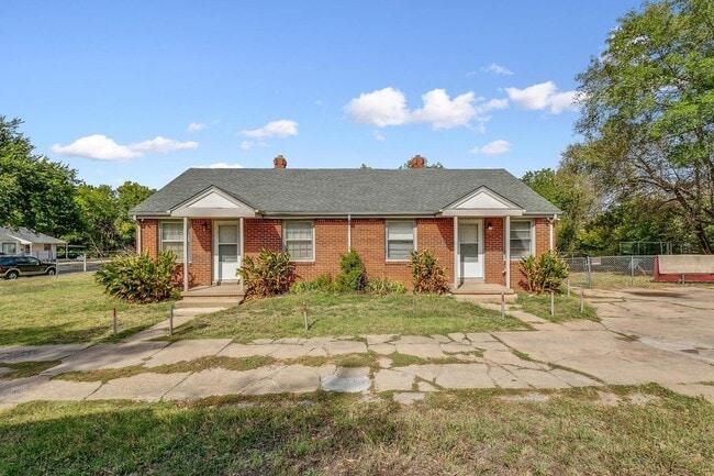 1036 N Estelle Ave