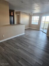 3150 N Soft Breezes Dr in Las Vegas, NV - Building Photo - Building Photo