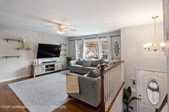 510 Leawood Ave in Toms River, NJ - Building Photo - Building Photo