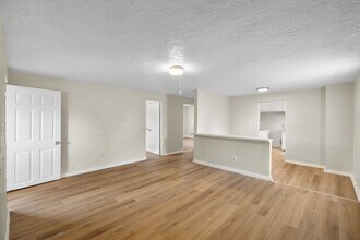 1116 Upton Ct S in St. Petersburg, FL - Building Photo - Building Photo