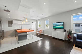 802 Euclid Ave in Miami Beach, FL - Building Photo - Building Photo