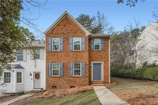 1699 Cedar Bluff Way in Marietta, GA - Building Photo
