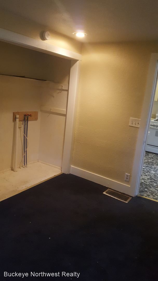 1565 Jermain Dr in Toledo, OH - Building Photo - Building Photo