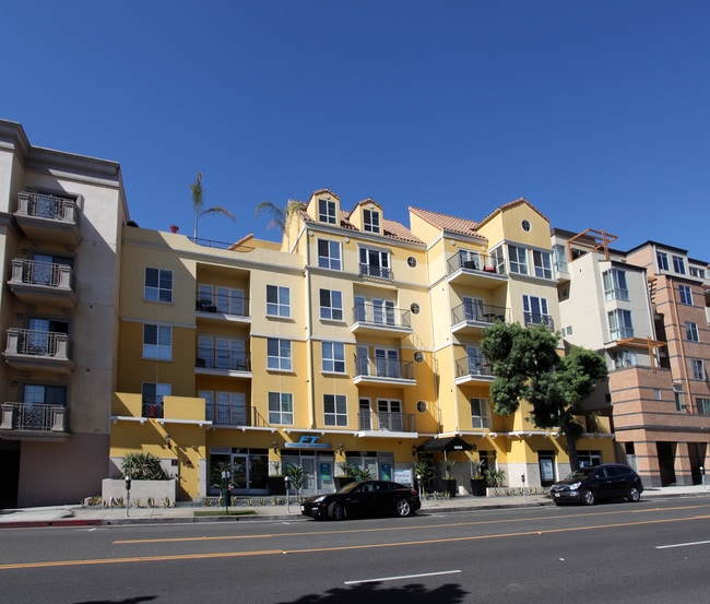 VRS Portofino LLC in Santa Monica, CA - Building Photo - Building Photo
