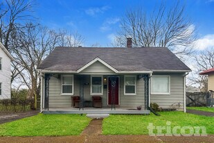 908 Bryan St, Unit E-1310 in Nashville, TN - Building Photo