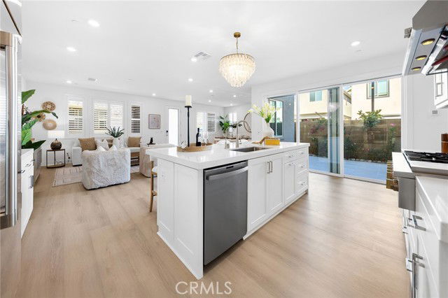 208 Zawn in Irvine, CA - Building Photo - Building Photo