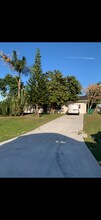 1107 SW Ithaca St in Port St. Lucie, FL - Building Photo - Building Photo