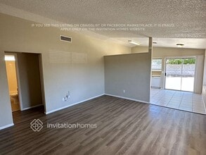 4431 N 85th Ave in Phoenix, AZ - Foto de edificio - Building Photo