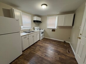 1805 College St in New Bern, NC - Building Photo - Building Photo