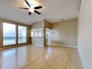 2017 Lake Pointe Dr in Little Elm, TX - Building Photo - Building Photo