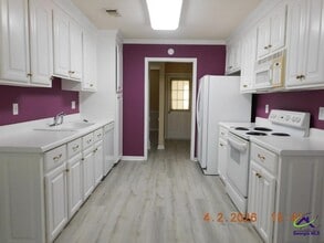 225 Waterford Dr in Bonaire, GA - Building Photo - Building Photo