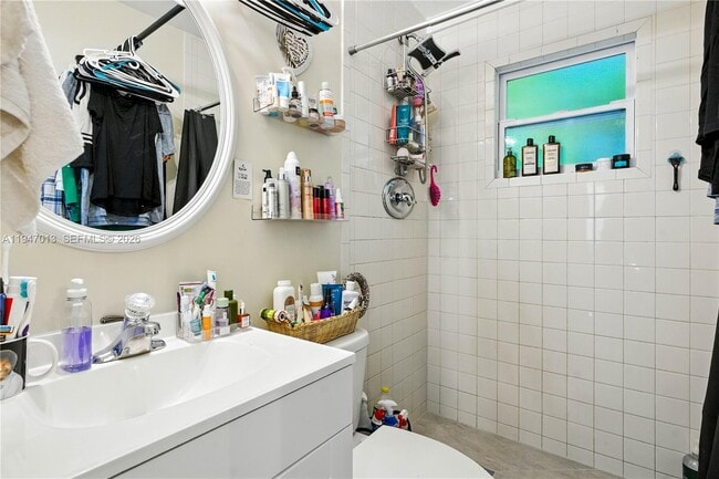 702 50th St in West Palm Beach, FL - Building Photo - Building Photo