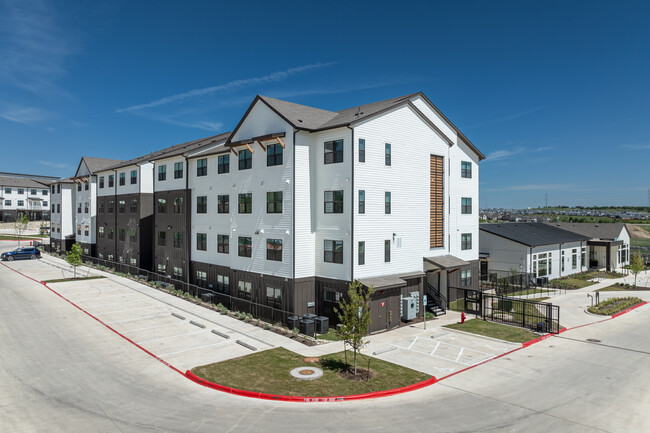 Citizen House Blue Bluff in Austin, TX - Foto de edificio - Building Photo