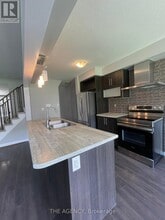 111 Bisset Ave in Brantford, ON - Building Photo - Building Photo