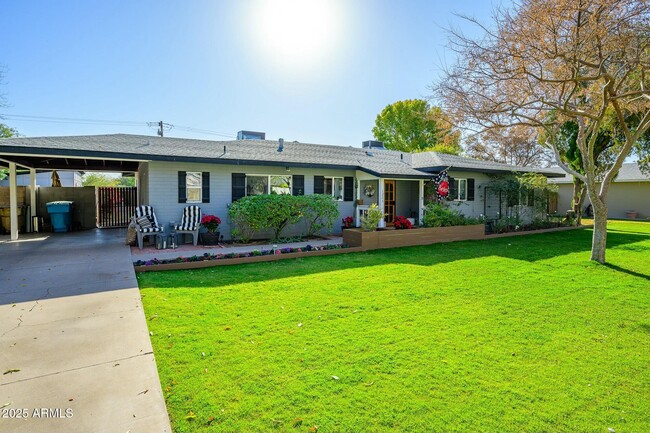 property at 1223 W Solano Dr