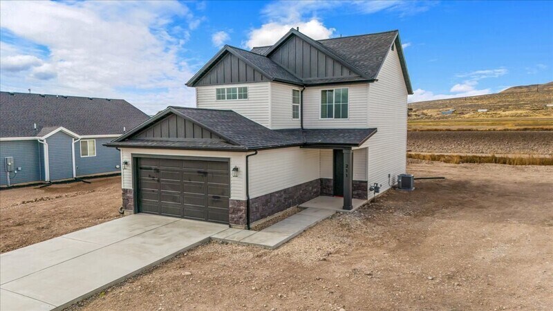 211 N 900 W in Garland, UT - Building Photo