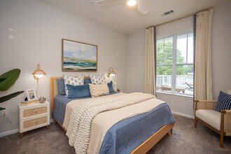The Osprey at Lake Norman in Mooresville, NC - Building Photo - Interior Photo