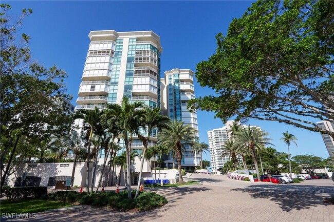 property at 4255 Gulf Shore Blvd N