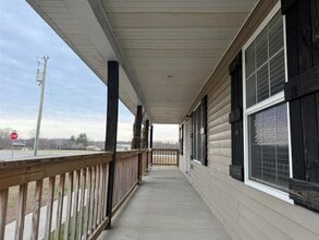 17 Christopher Ave in Glasgow, KY - Building Photo - Building Photo
