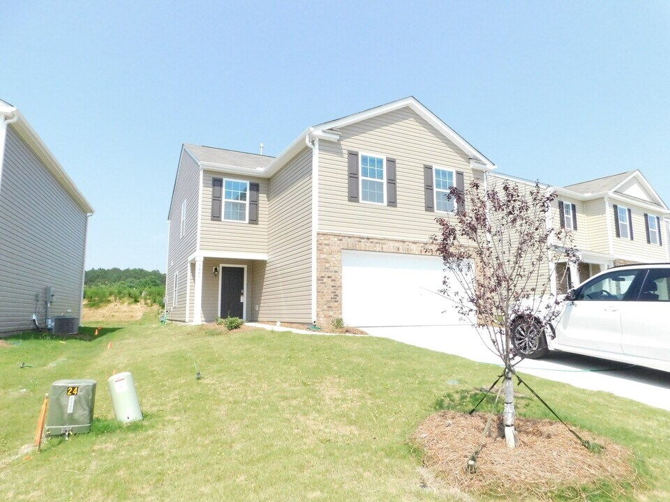 3995 BETHESDA Pl in Concord, NC - Building Photo