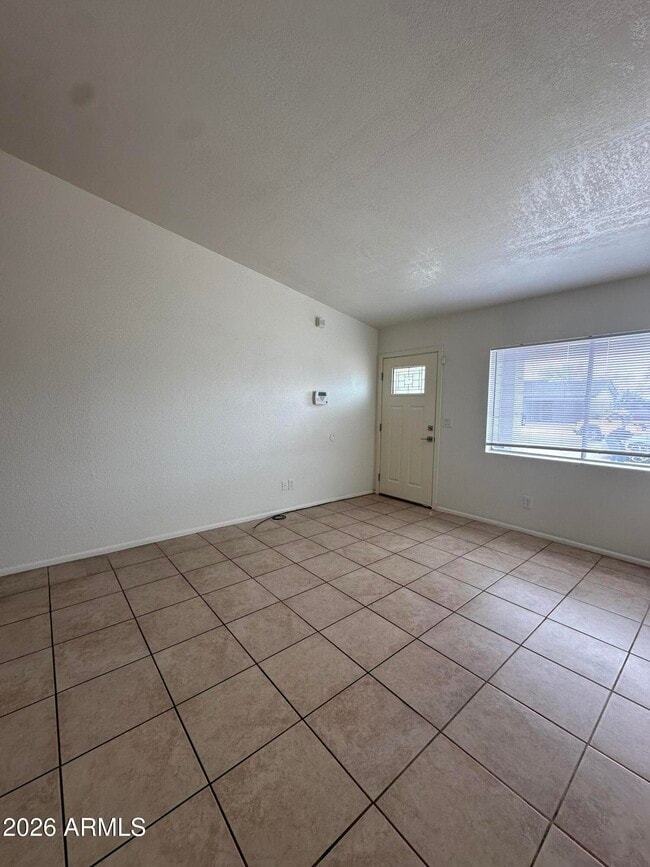 11017 W Monterosa St in Phoenix, AZ - Building Photo - Building Photo