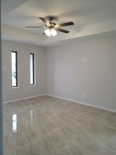 723 Rosemary Ln in Laredo, TX - Building Photo - Building Photo