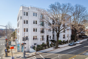 Mint Condominiums in Washington, DC - Foto de edificio - Primary Photo