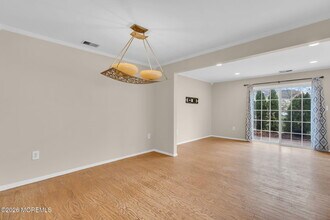 63 Dover Ct in Tinton Falls, NJ - Building Photo - Building Photo