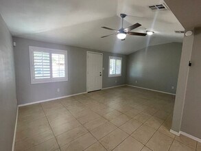 2335 N 28th St in Phoenix, AZ - Building Photo - Building Photo