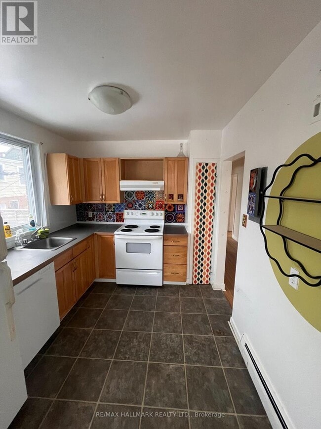 2 Bellhaven Rd in Toronto, ON - Building Photo - Building Photo