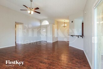 515 E Renee Dr in Phoenix, AZ - Foto de edificio - Building Photo