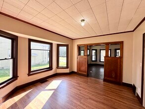 611 Raymond St in New Castle, PA - Building Photo - Building Photo