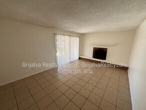 1931 N Camino Pío Décimo in Tucson, AZ - Foto de edificio - Building Photo