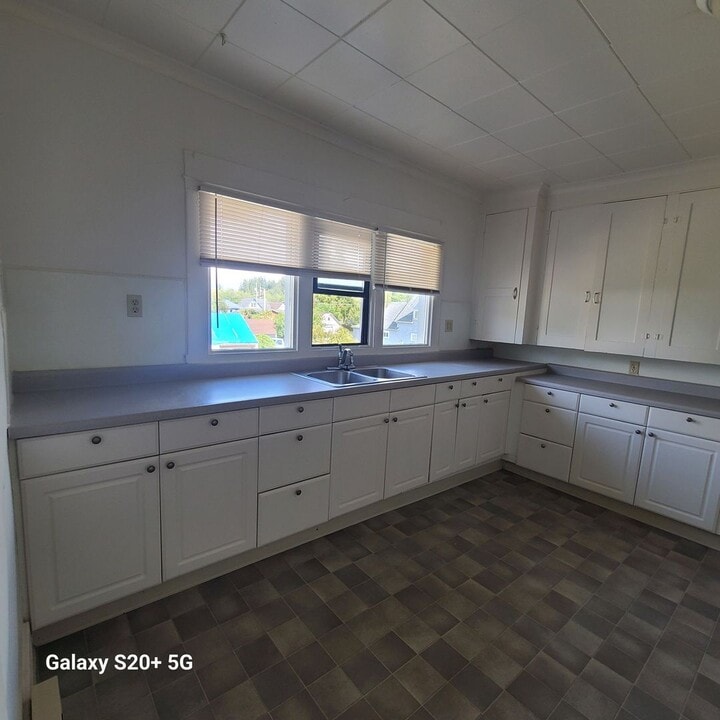 626 Monroe St in Hoquiam, WA - Building Photo
