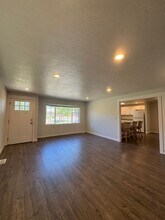 612 W 15th Ave in Ellensburg, WA - Building Photo - Building Photo