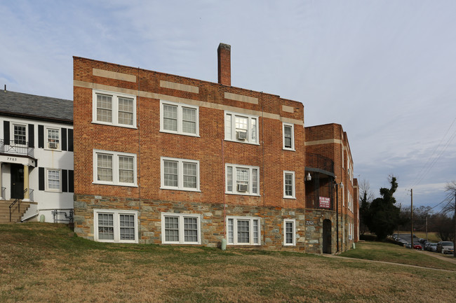 Blair Park Gardens in Takoma Park, MD - Foto de edificio - Building Photo
