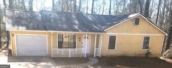 3981 Skidmore Ct in Decatur, GA - Building Photo