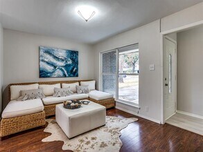 819 Kingswood Ave in Richardson, TX - Building Photo - Building Photo